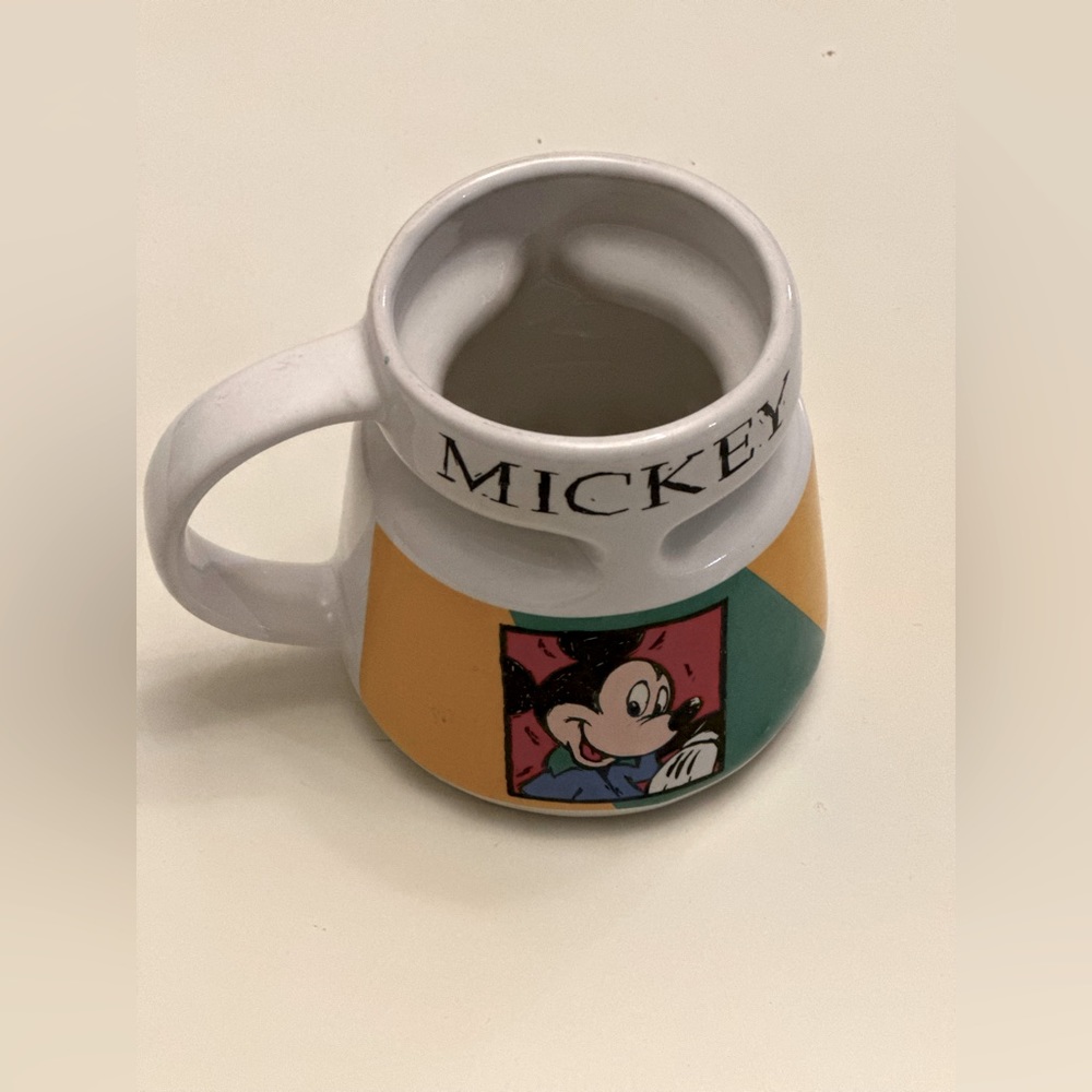 Mickey Mouse Disney Coffee Mug Vintage 1980s Design Wide Bottom w' Grip